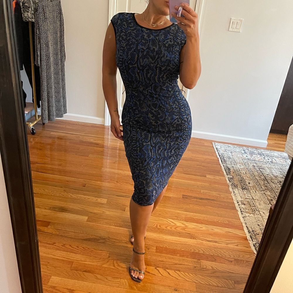 Cache Snakeskin Print Blue Bodycon Sleeveless Sweater Midi Dress | SZ S